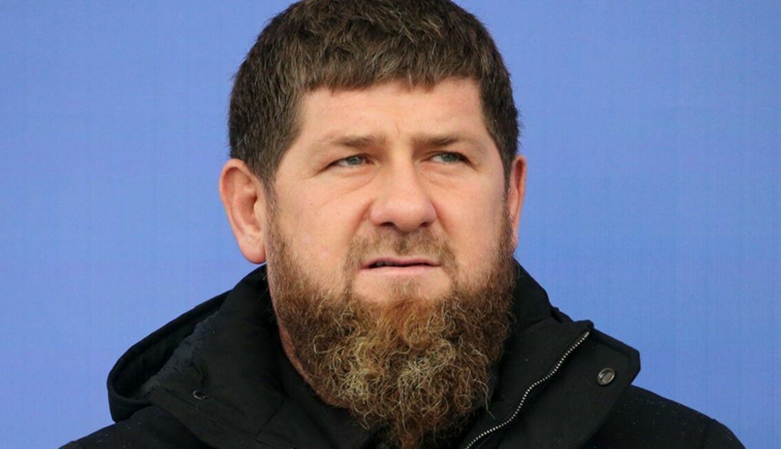 Кадыров призвал украинских военных в Мариуполе сдаться до вечера